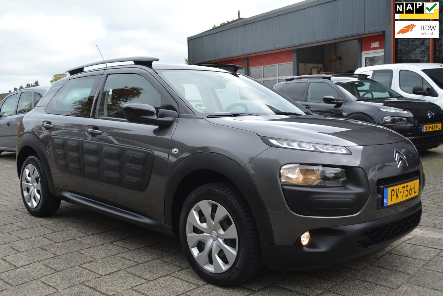 Citroën C4 Cactus - 1.2 PureTech Feel 1.2 PureTech Feel - AutoWereld.nl