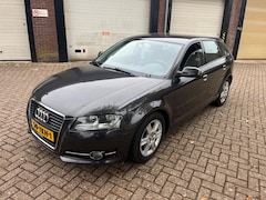 Audi A3 Sportback - 1.2 TFSI Attraction Pro Line CLIMA