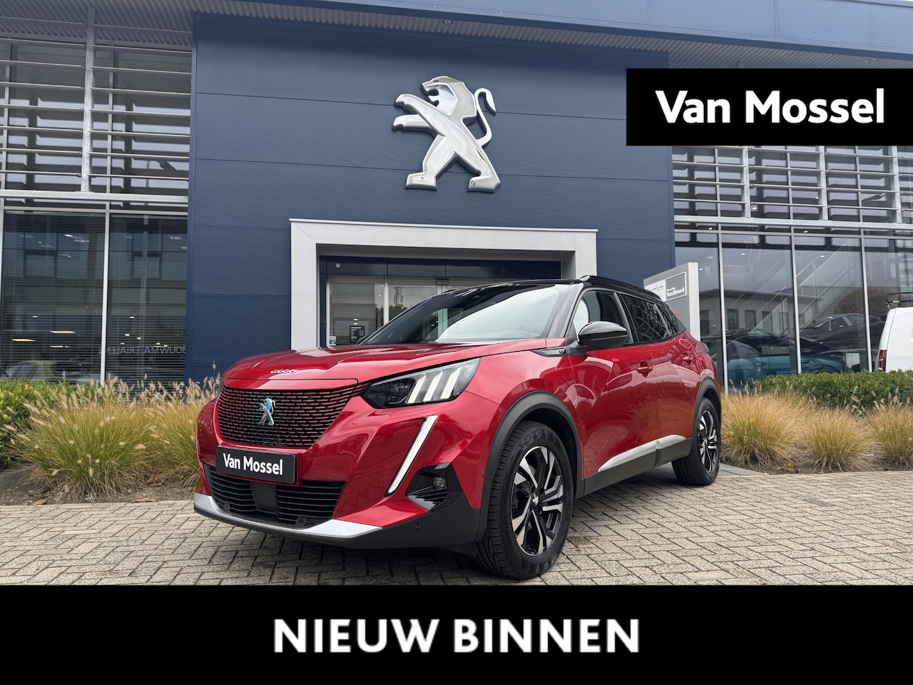 Peugeot e-2008 - EV GT 50 kWh | Panoramisch schuifdak | Camera | Navigatie | 1 Fase - AutoWereld.nl