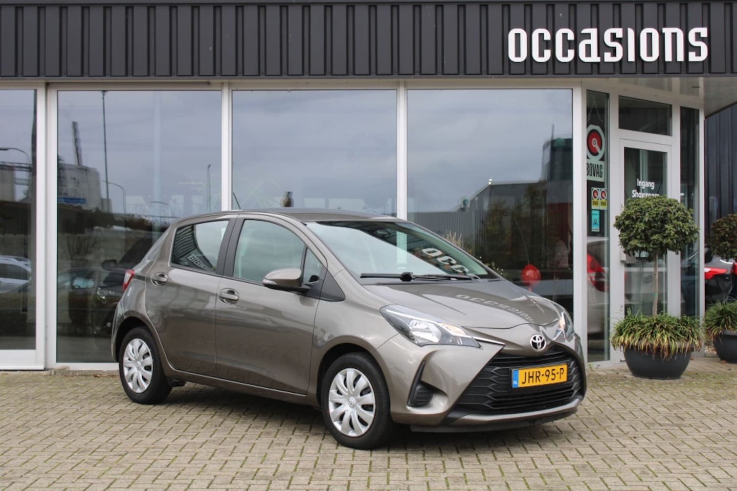 Toyota Yaris - 1.5 VVT-i Bi-Tone 1.5 VVT-i Bi-Tone - AutoWereld.nl