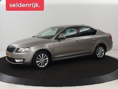 Skoda Octavia - 1.0 TSI Ambition | 1e eigenaar | Stoelverwarming | Trekhaak | Verwarmde voorruit | DAB | N