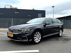 Volkswagen Passat Variant - 1.4 TSI PHEV GTE Business Carplay_Camera_trekh_Stoel massage