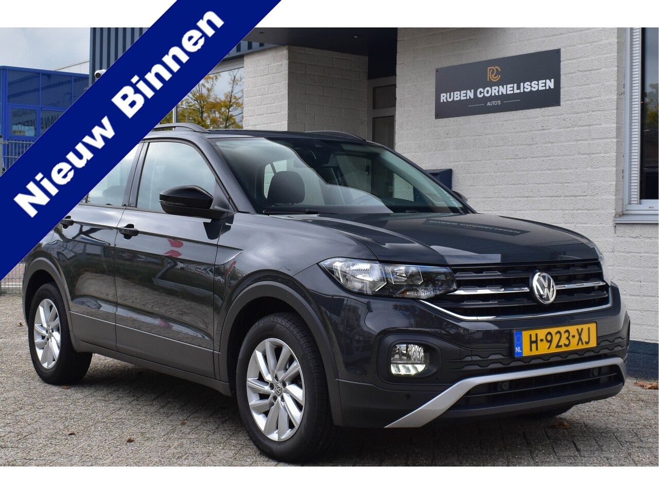 Volkswagen T-Cross - 1.0 TSI Life Business | ACC | Carplay | Navi | Clima | Blind Spot | Parkeersensoren - AutoWereld.nl