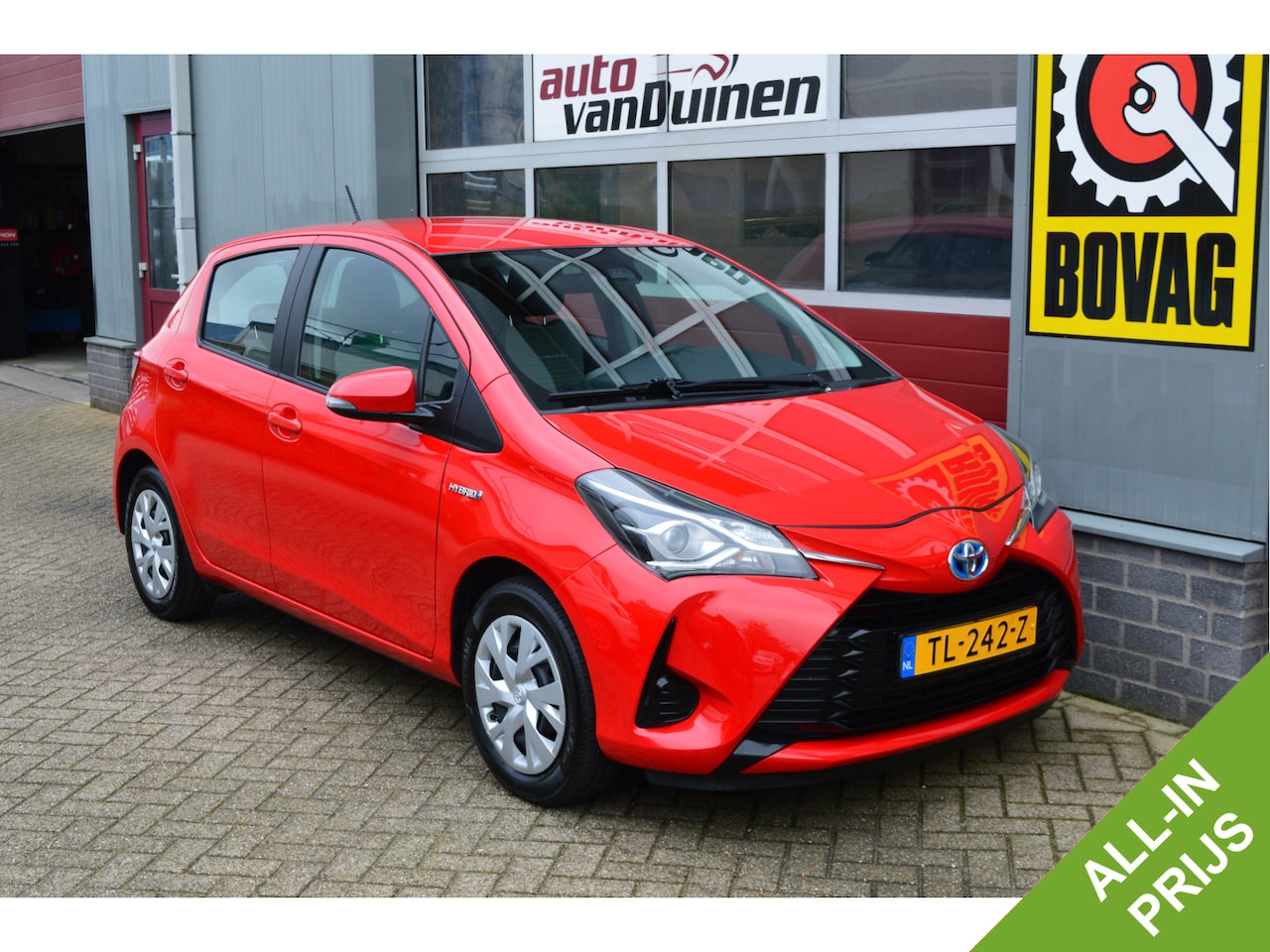 Toyota Yaris - 1.5 Hybrid Energy O.a: Navi, Clima, Cruise, Radio, Rijklaar, Etc. All-in prijs! - AutoWereld.nl