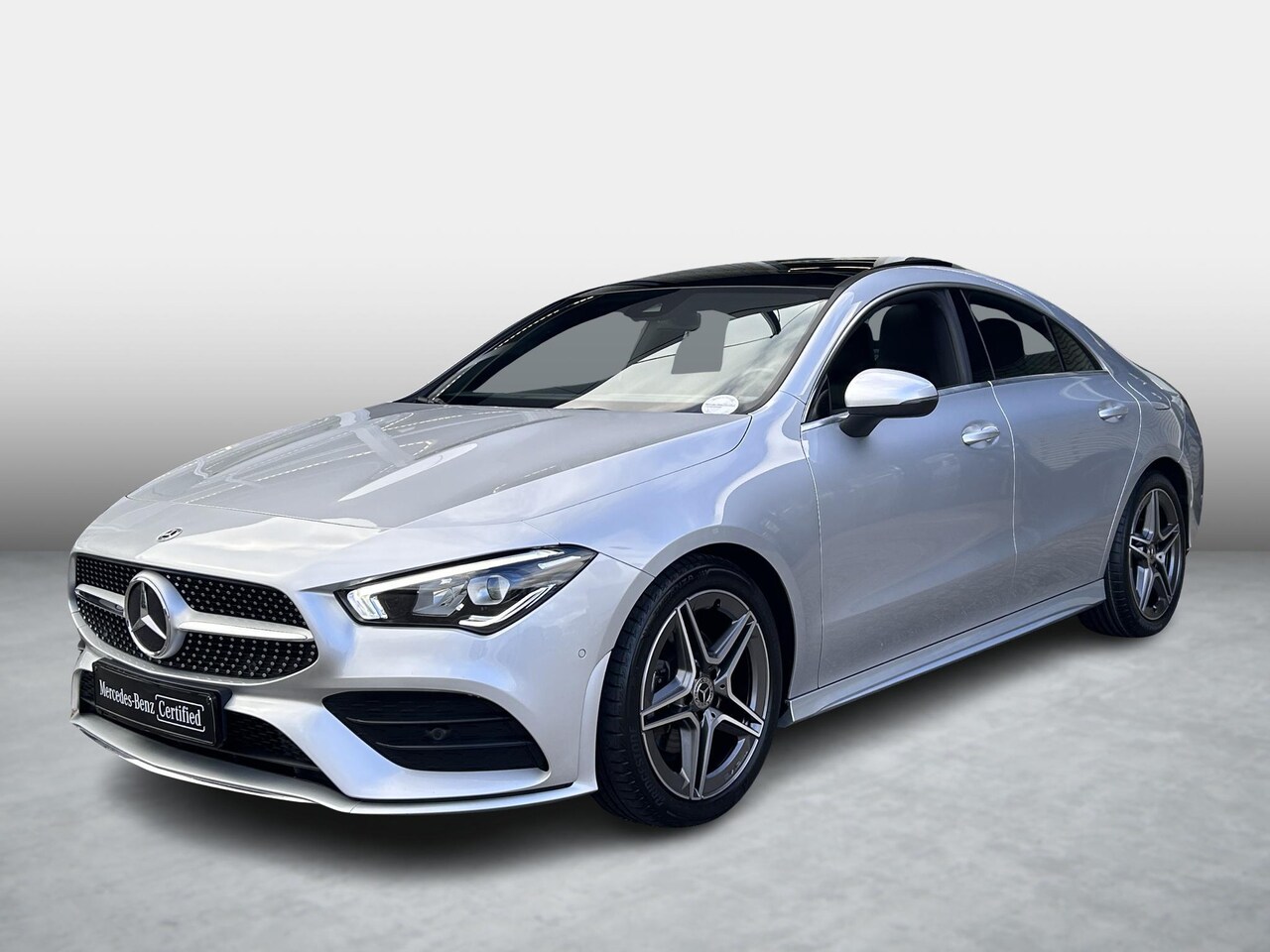 Mercedes-Benz CLA-Klasse - 180 | Panoramadak | AMG - AutoWereld.nl