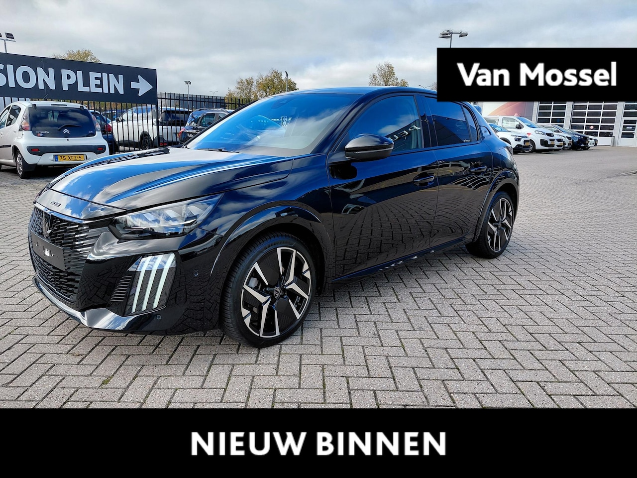 Peugeot 208 - Hybrid 100 e-DCS6 GT | Camera | Apple Carplay/Android Auto | 17" Lichtmetalen velgen - AutoWereld.nl