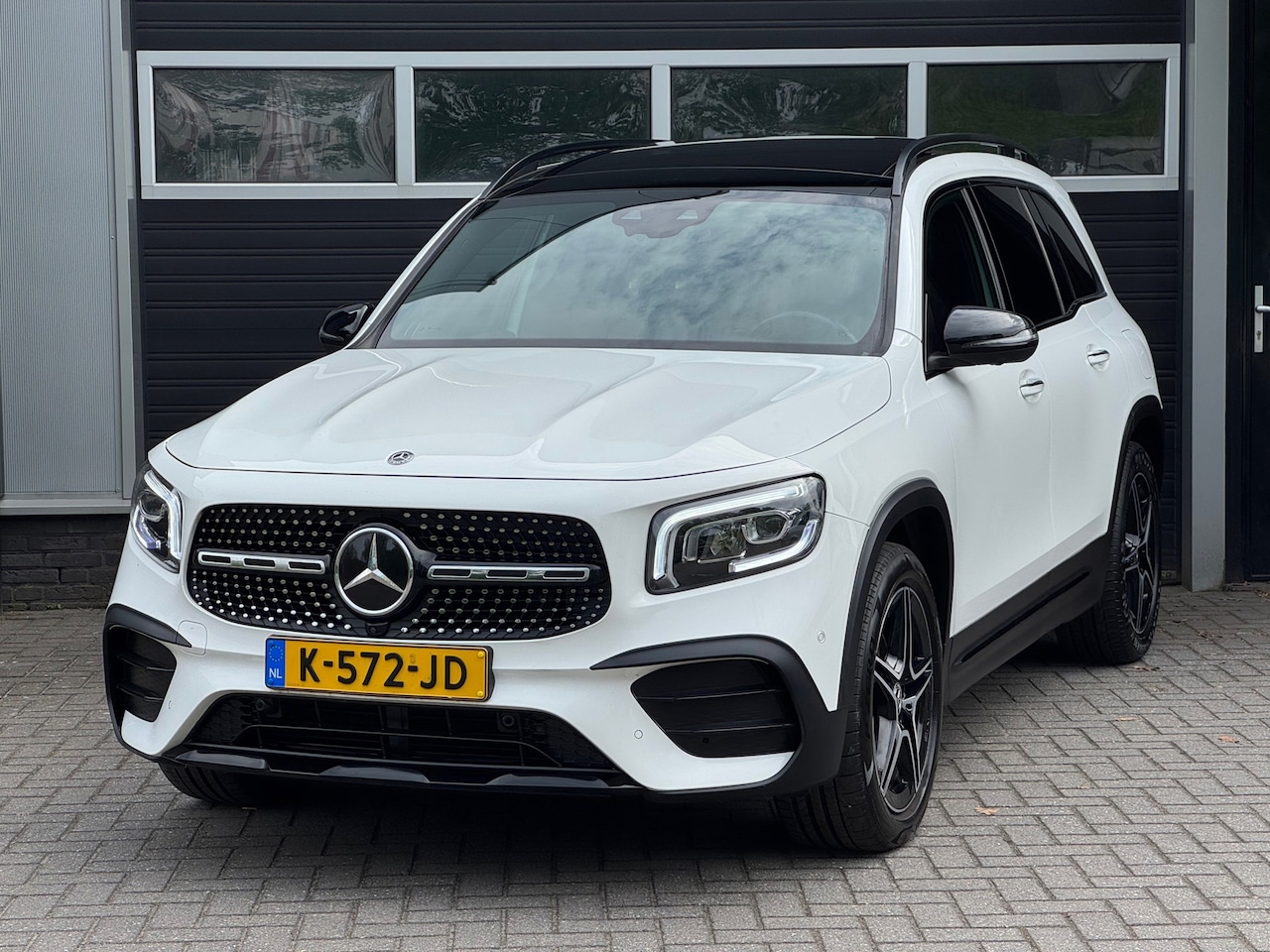 Mercedes-Benz GLB - 250 4MATIC AMG Sport, MOTOR SCHADE LEES ADVERTENTIE - AutoWereld.nl