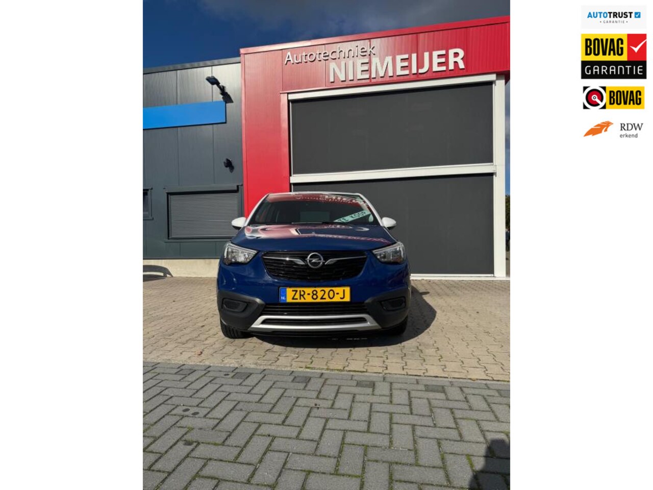 Opel Crossland X - 1.2 Turbo 120 Jaar Edition 1.2 Turbo 120 Jaar Edition - AutoWereld.nl