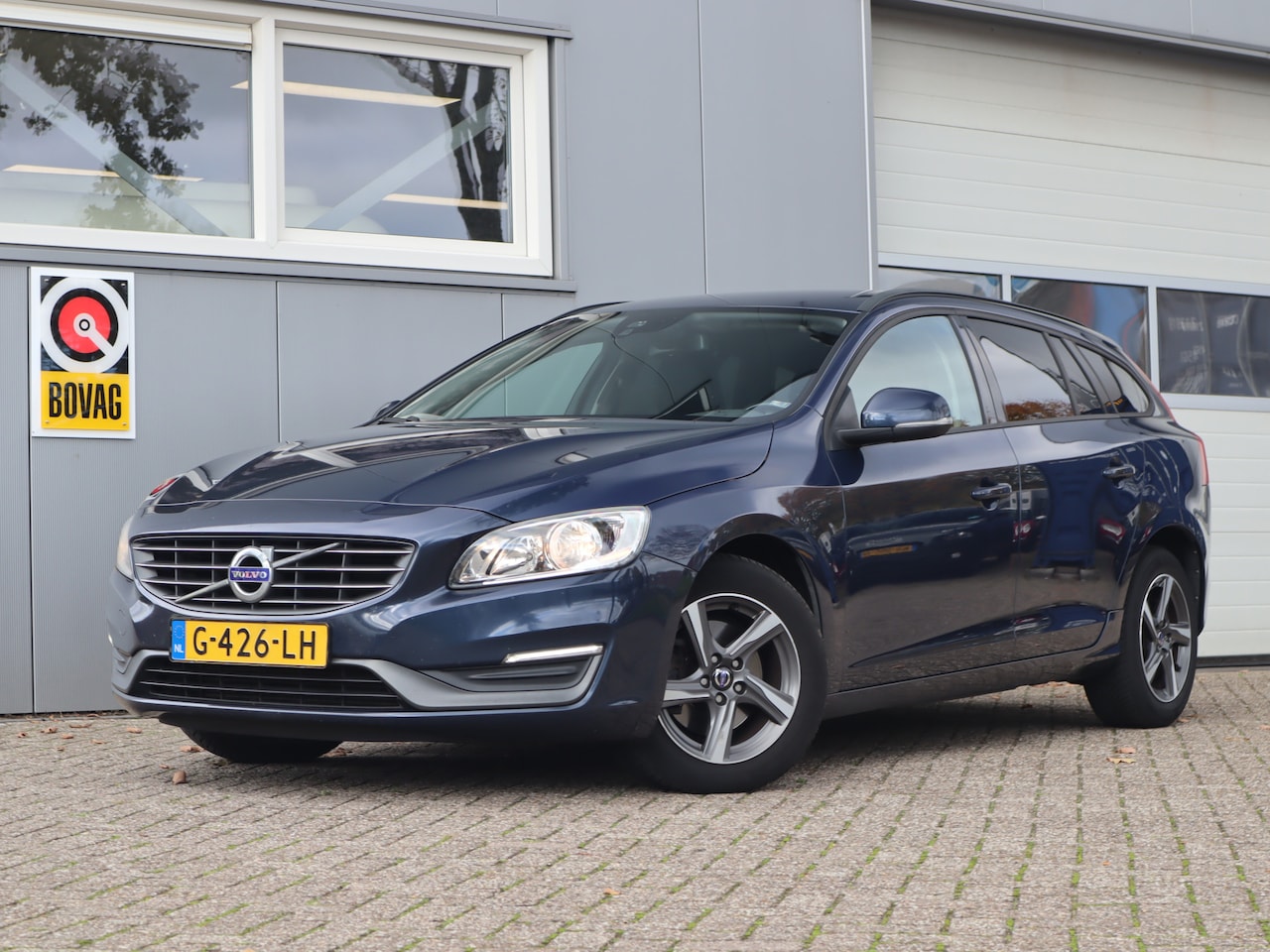 Volvo V60 - 1.6 D2 Kinetic 1.6 D2 Kinetic - AutoWereld.nl