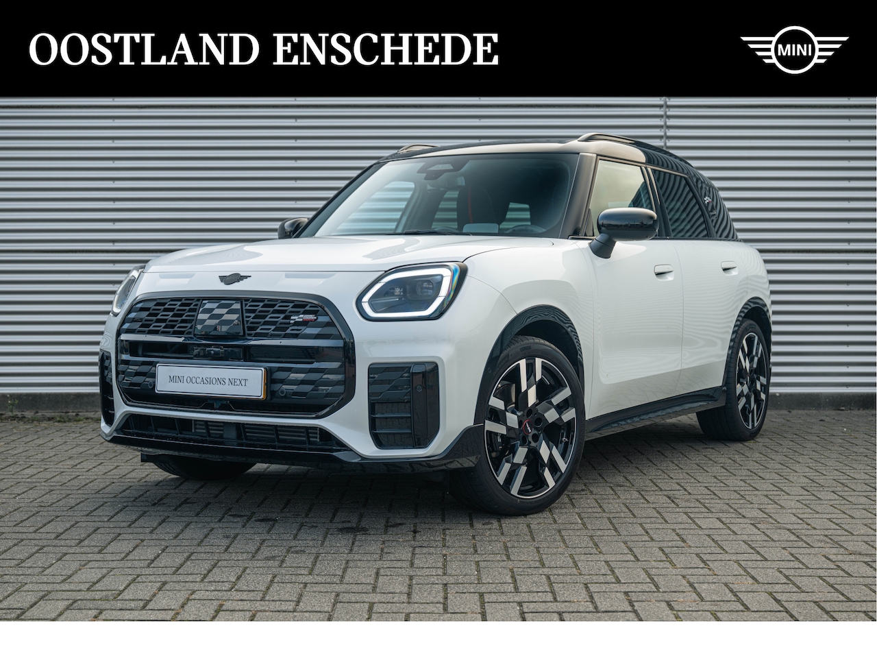 MINI Countryman - C Automaat / John Cooper Works / Pakket L / 20" JCW Flag Spoke 2-tone - AutoWereld.nl