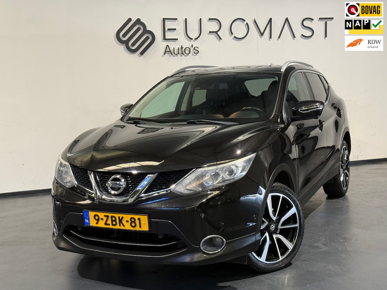 Nissan Qashqai - 1.2 Tekna Navi Panoramdak Airco Leder Pdc Camera Nieuwe Apk - AutoWereld.nl
