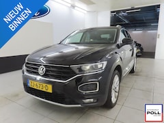 Volkswagen T-Roc - 1.5 TSI 150pk Style Half Leer Navi Digi Dash Parkeersensoren Privacy Glass Dealeronderhoud