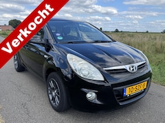 Hyundai i20 - 1.2i Business Edition Airco ECC/5-Drs/LMV