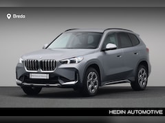 BMW X1 - sDrive18i | X Line | Harman Kardon | Parkeerhulpsysteem | Grootlichtassistent | Stoel / St