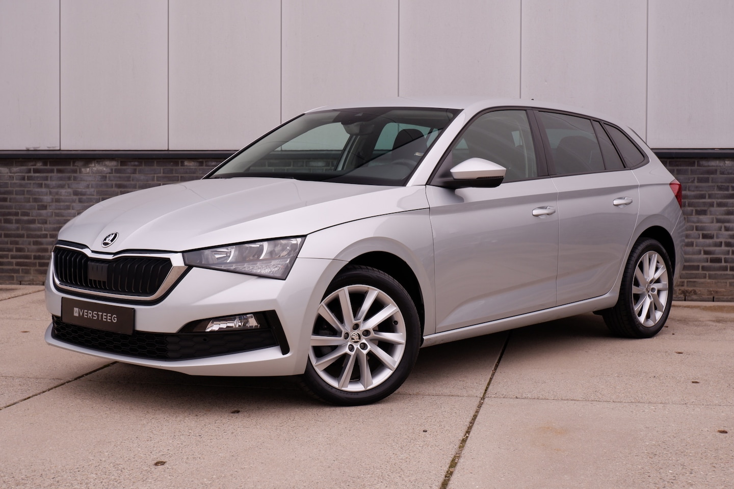 Skoda Scala - 1.0 TSI Sport Business | Carplay | Navi | Virtual | Climate | PDC - AutoWereld.nl