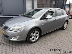 Opel Astra - 1.6i Edition Airco LM 17" Cruise AUX Trekhaak 5drs