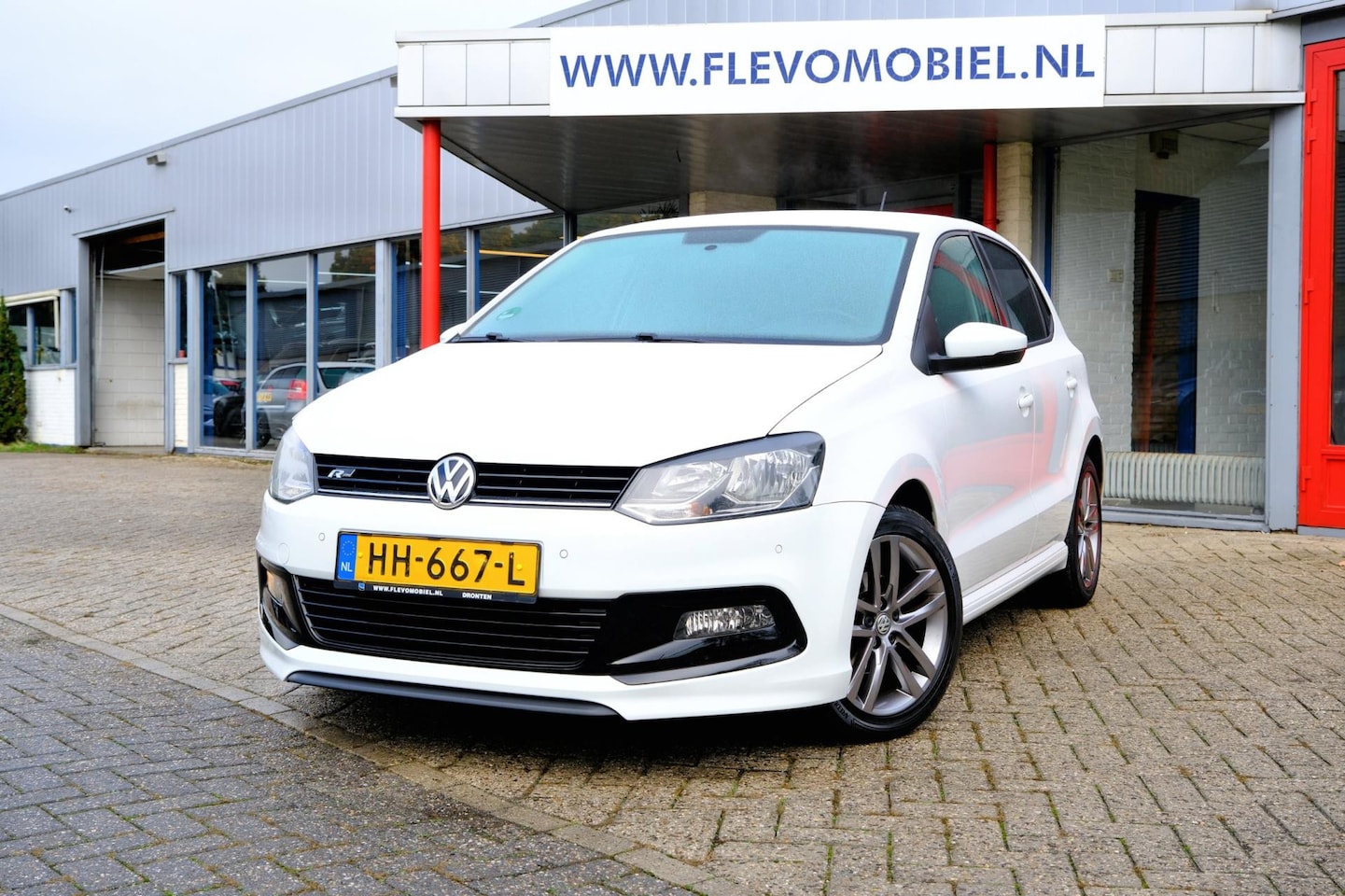 Volkswagen Polo - 1.2 TSI Edition R Airco|Cruise - AutoWereld.nl