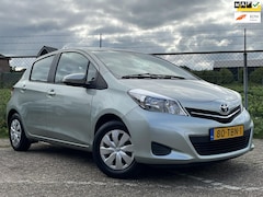 Toyota Yaris - 1.0 VVT-i Aspiration Trekhaak Bluetooth