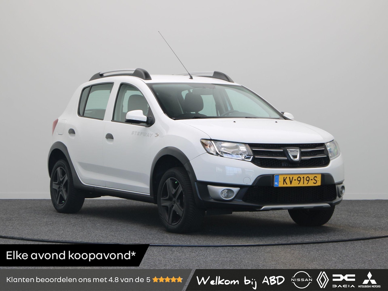 Dacia Sandero Stepway - TCe Bi-Fuel 90pk Lauréate | Parkeersensoren | Navigatie | Airco | Cruise control | - AutoWereld.nl