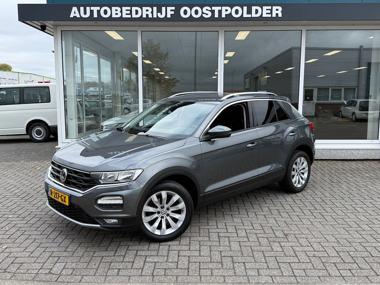 Volkswagen T-Roc - 1.0 TSI Style Business 1.0 TSI Style Business - AutoWereld.nl
