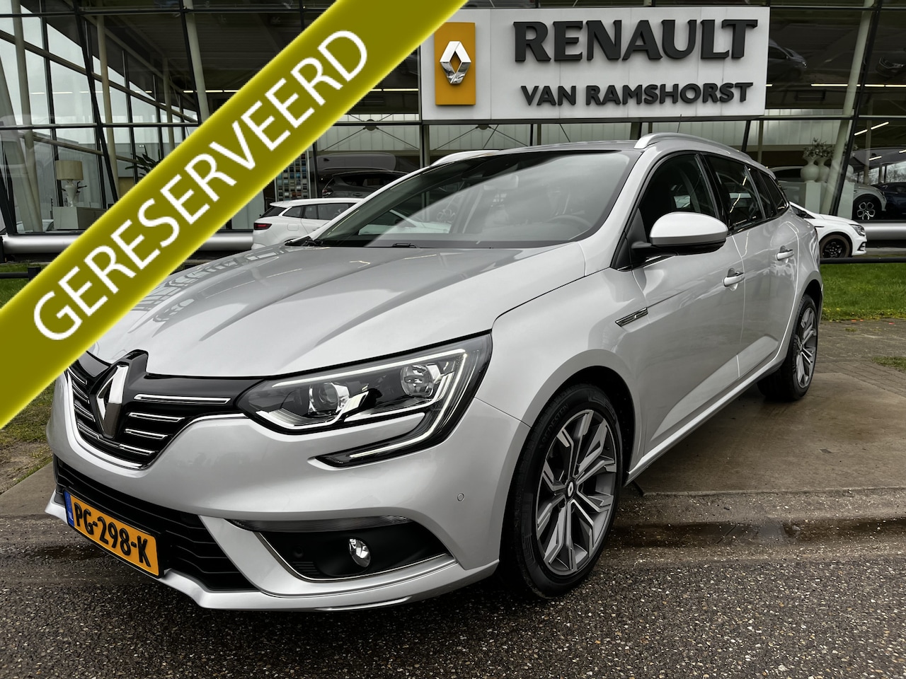 Renault Mégane Estate - 1.5 dCi Limited / Trekhaak / Keyless / PDC 360' / Camera / Lane assist / Cruise / DAB / - AutoWereld.nl