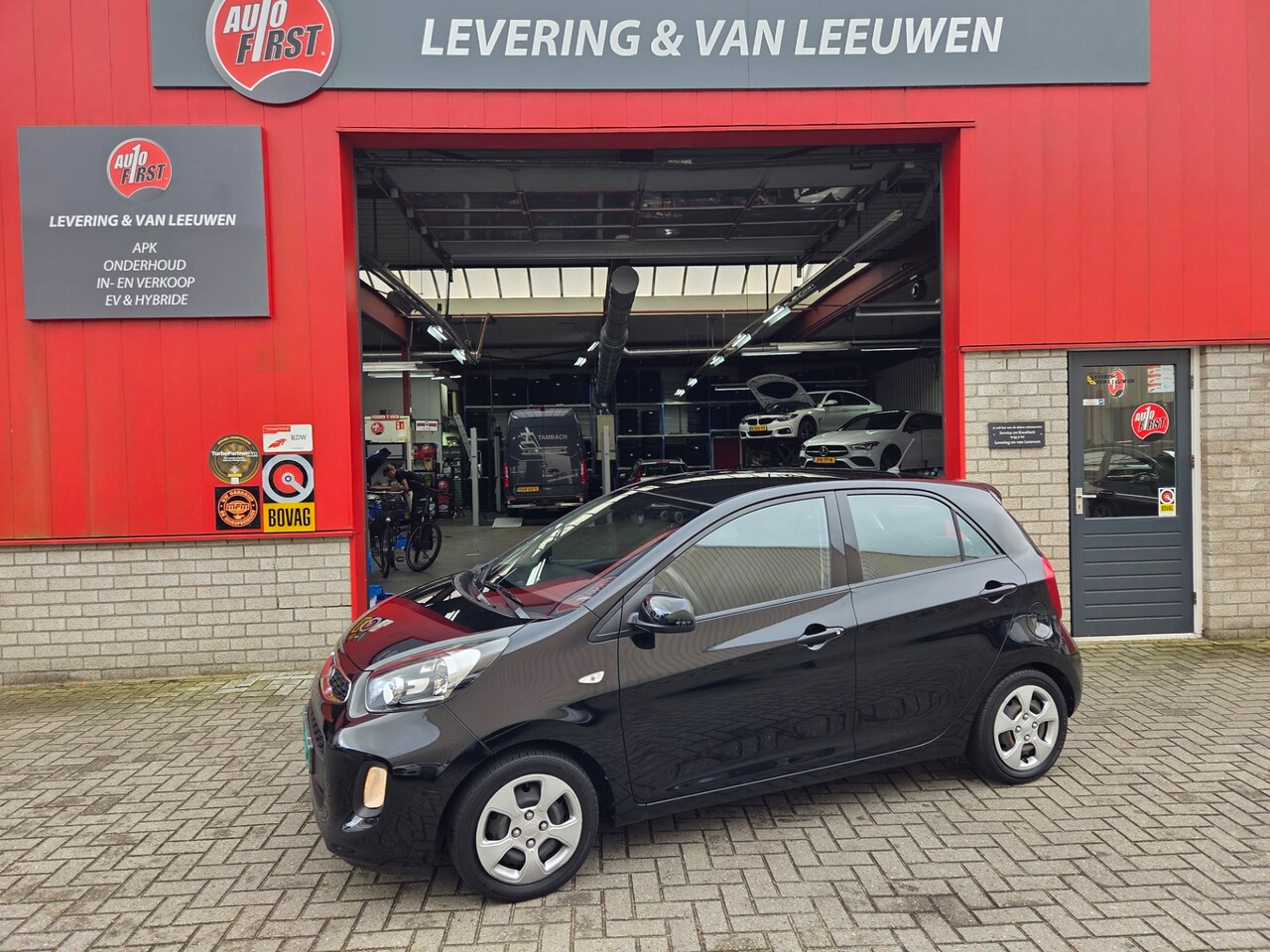 Kia Picanto - 1.0 CVVT ComfortLine Trekhaak/ Elektrische ramen voor/ Airco/ Rijklaarprijs! - AutoWereld.nl