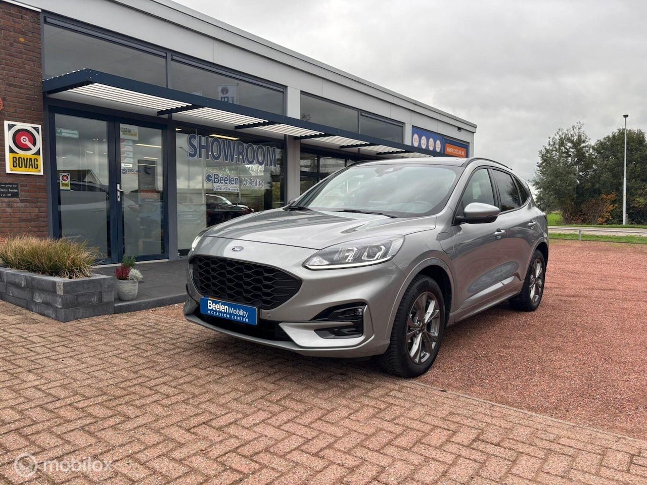 Ford Kuga - ST-Line PHEV | Pano | Trekhaak | Stoelverwarming - AutoWereld.nl
