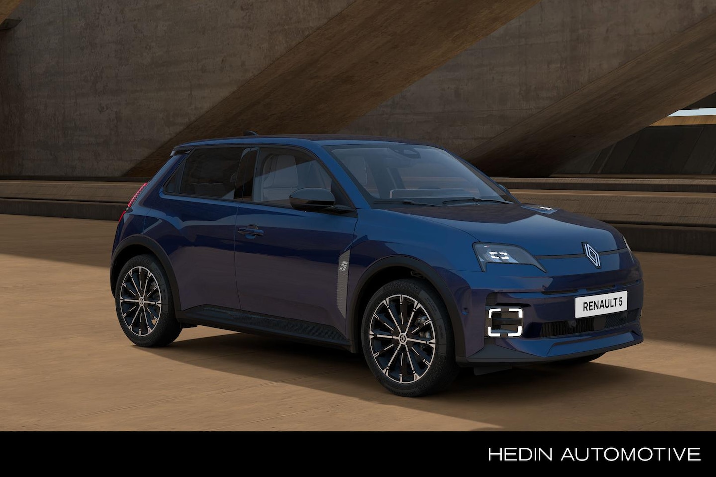 Renault 5 - urban range techno 40 kWh |  pack advanced driving assist | lm 18'' diamantées noir 'chron - AutoWereld.nl