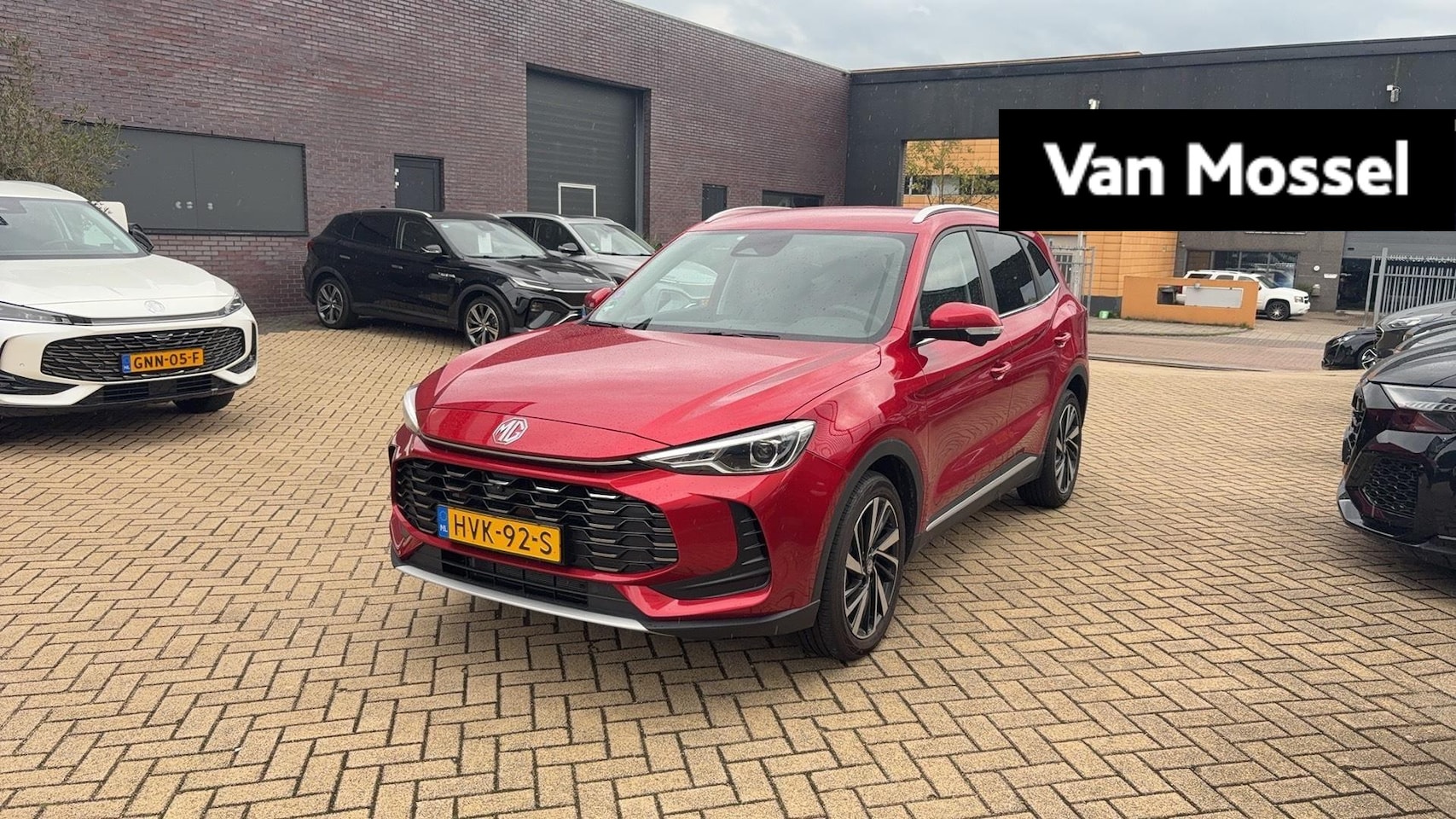 MG ZS - 1.5 Hybrid+ Luxury EERSTE EIGENAAR | 360 Camera | Carplay | Cruisecontrole | Navigatie - AutoWereld.nl