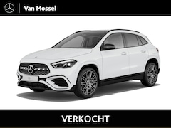 Mercedes-Benz GLA-Klasse - 250 e Business Solution AMG Nightpakket / Panoramadak / Distronic / Achteruitrijcamera