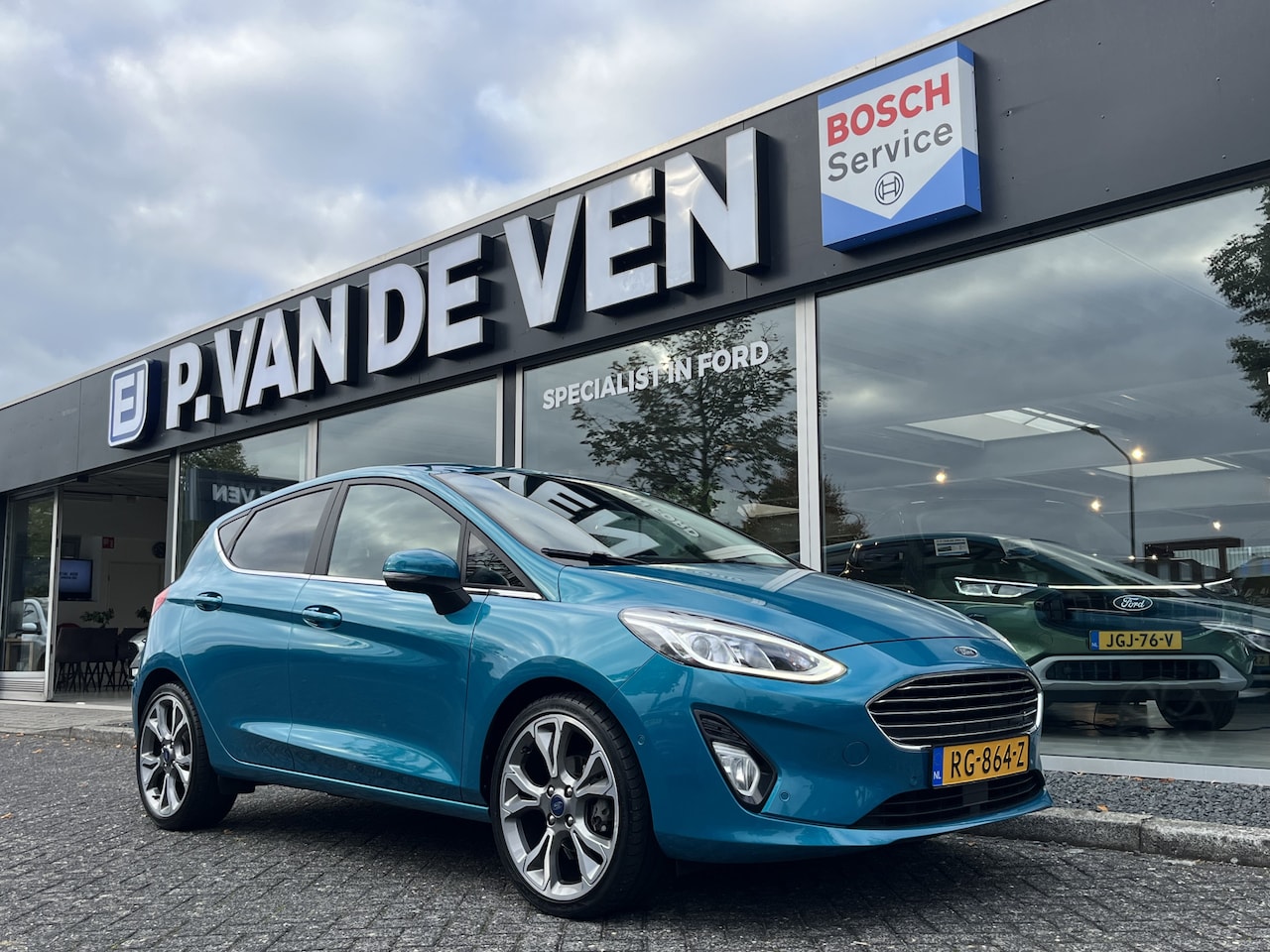 Ford Fiesta - 1.0 EcoBoost Titanium | Full Options | Adapt. Cruise | Driver Assistance Pack | Winter Pac - AutoWereld.nl