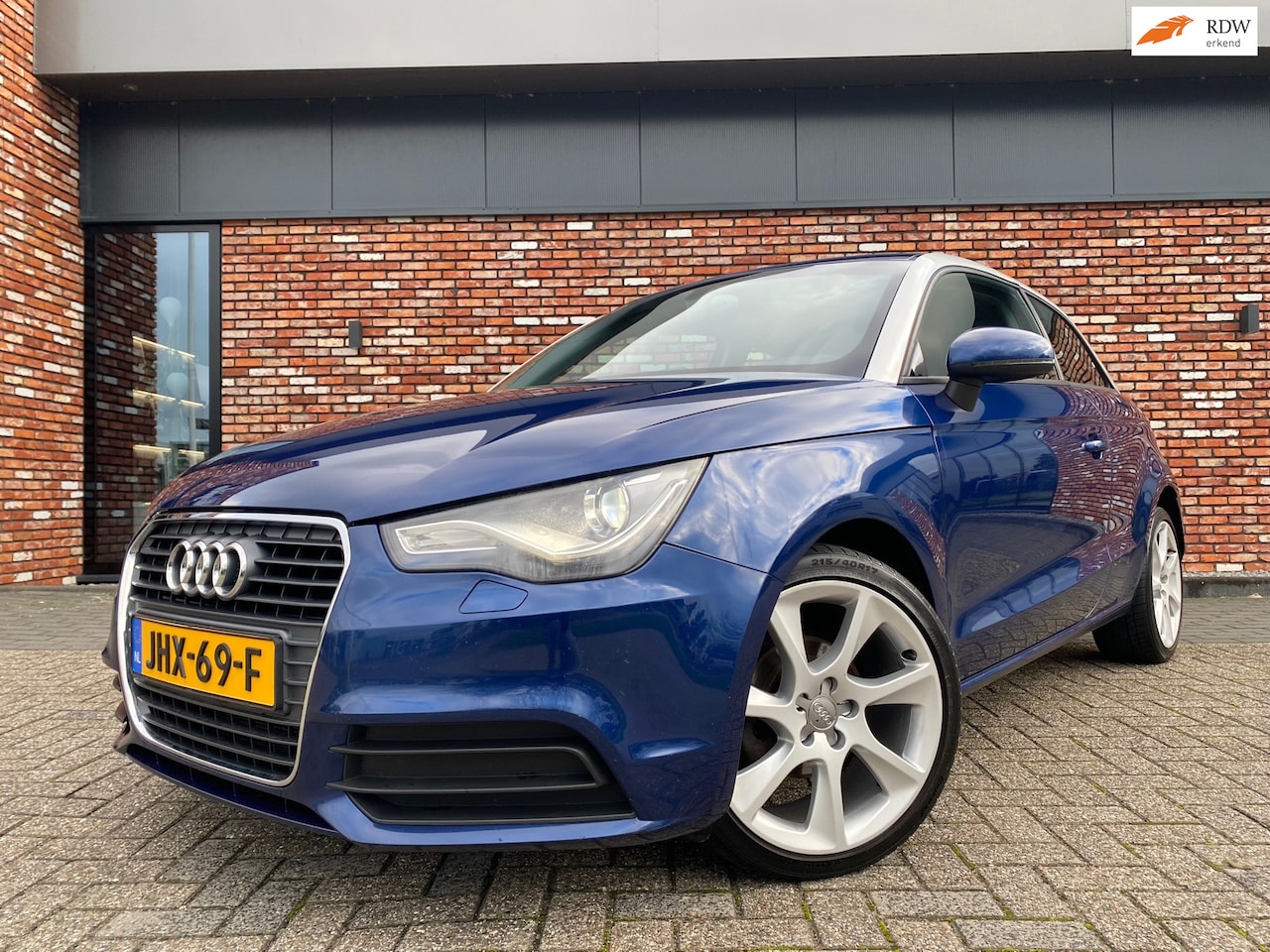 Audi A1 - 1.2 TFSI Ambition Led Cruise Multimedia 17 inch - AutoWereld.nl