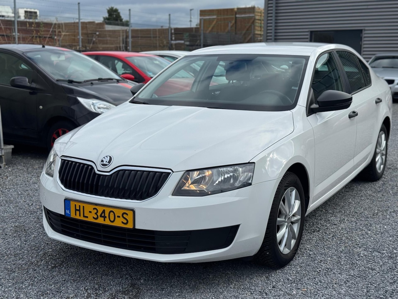 Skoda Octavia - 1.2 TSI Greentech Active Clima Nette auto - AutoWereld.nl