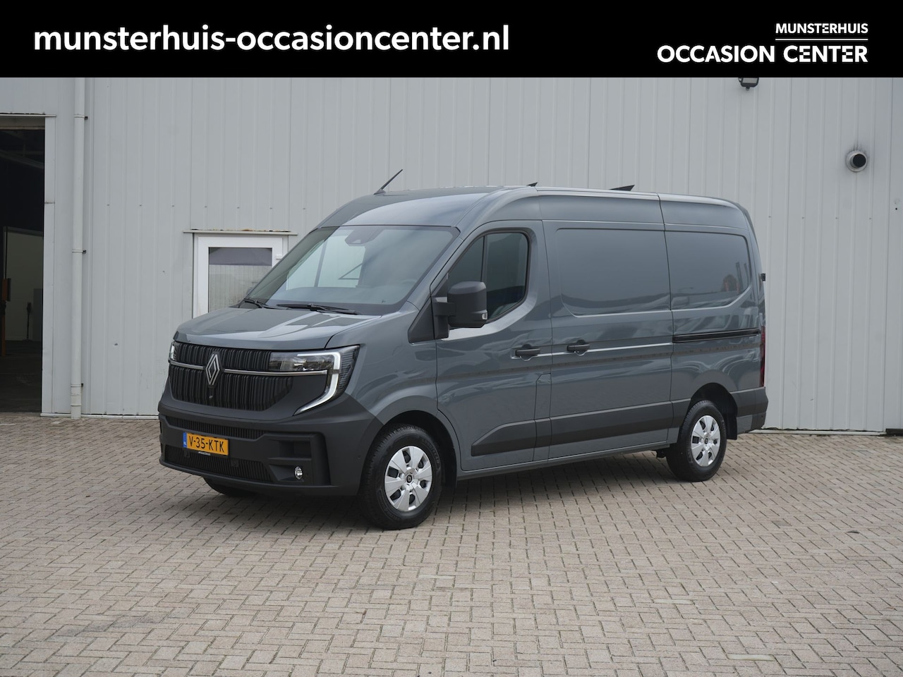 Renault Master - T35 2.0 dCi 170 L2H2 Extra - VOORRAADVOORDEEL - 170 PK! - Trekhaak - Laadruimtebetimmering - AutoWereld.nl