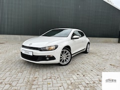 Volkswagen Scirocco - 1.4 TSI Highline l CarPlay l Stoelverwar