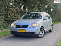 Volkswagen Polo - 1.4-16V Athene | Cruise + Clima Nu € 1.450, -|