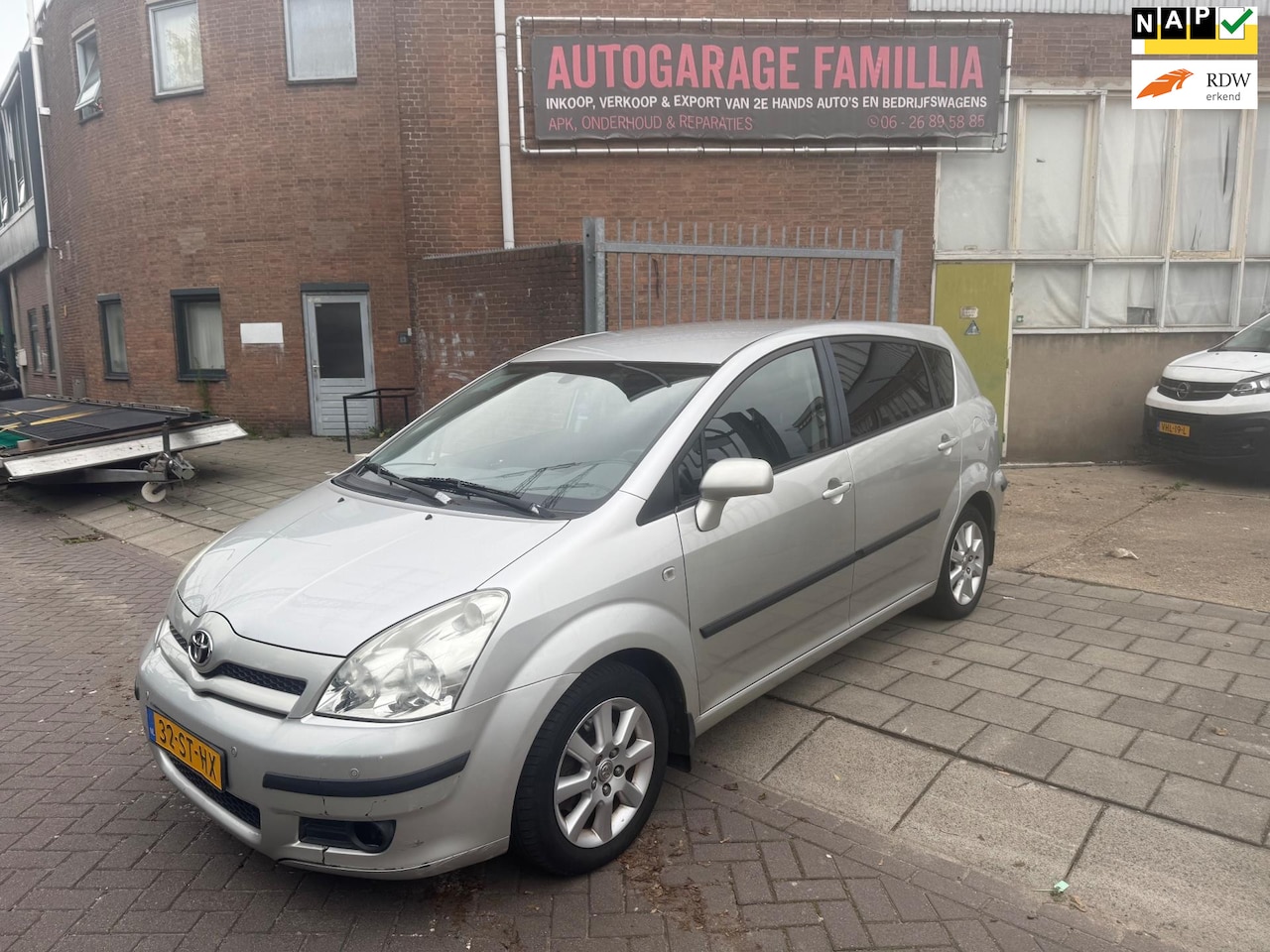 Toyota Verso - 1.8 VVT-i Dynamic 1.8 VVT-i Dynamic - AutoWereld.nl