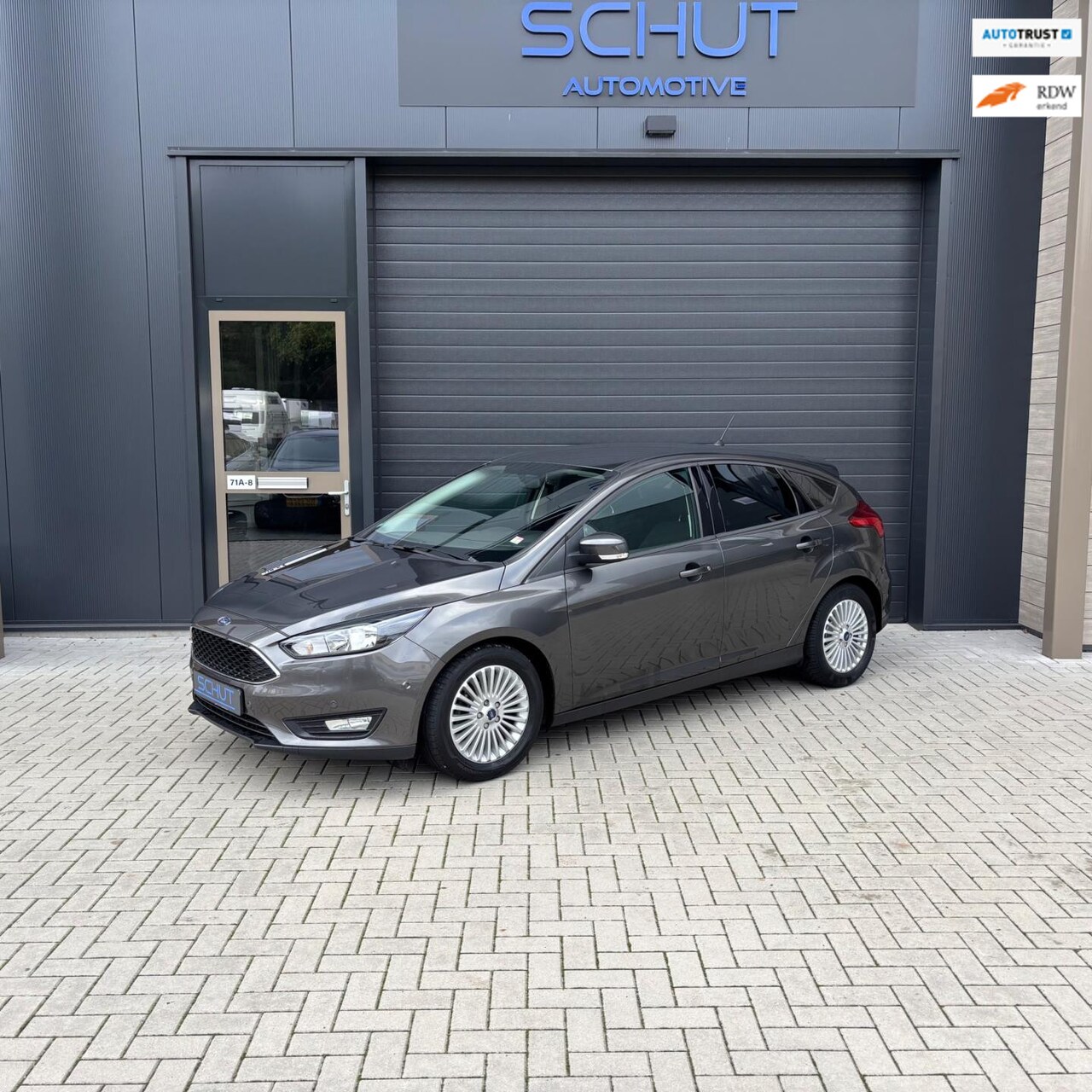 Ford Focus - 1.0 Titanium CAMERA | CLIMA | NAVI | SYNC 3 | CARPLAY | STOELVERWARMING STUURVERWARMING - AutoWereld.nl