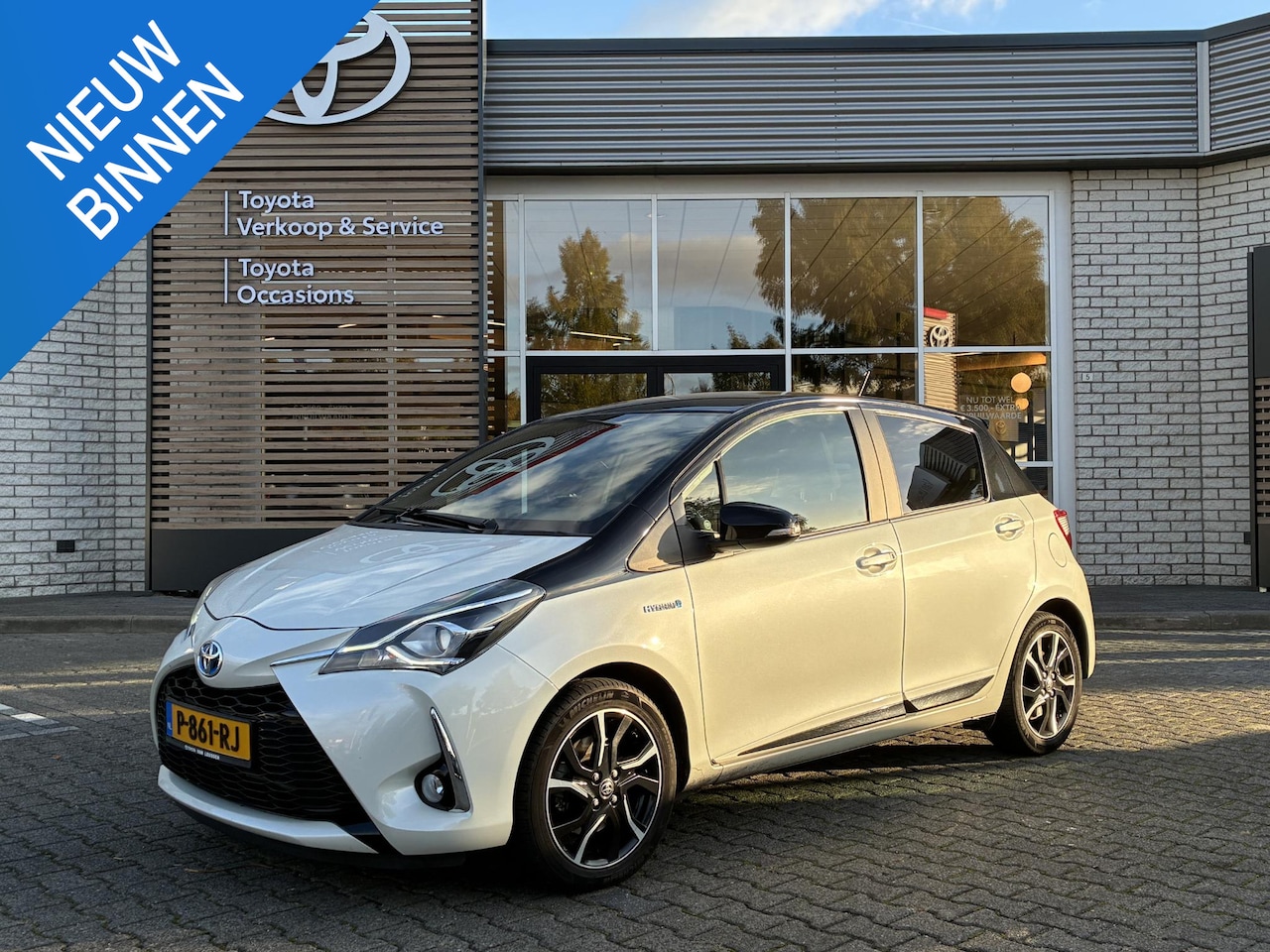 Toyota Yaris - 1.5 Hybrid Bi-Tone 1.5 HYBRID BI-TONE - AutoWereld.nl