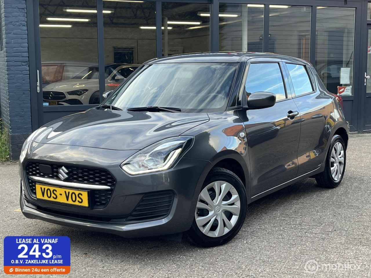 Suzuki Swift - 1.2 Comfort Smart Hybrid | Rijklaar - AutoWereld.nl