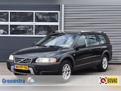 Volvo XC70 - 2.5 T MOMENTUM / AIRCO / CRUISE CONTROL / TREKHAAK