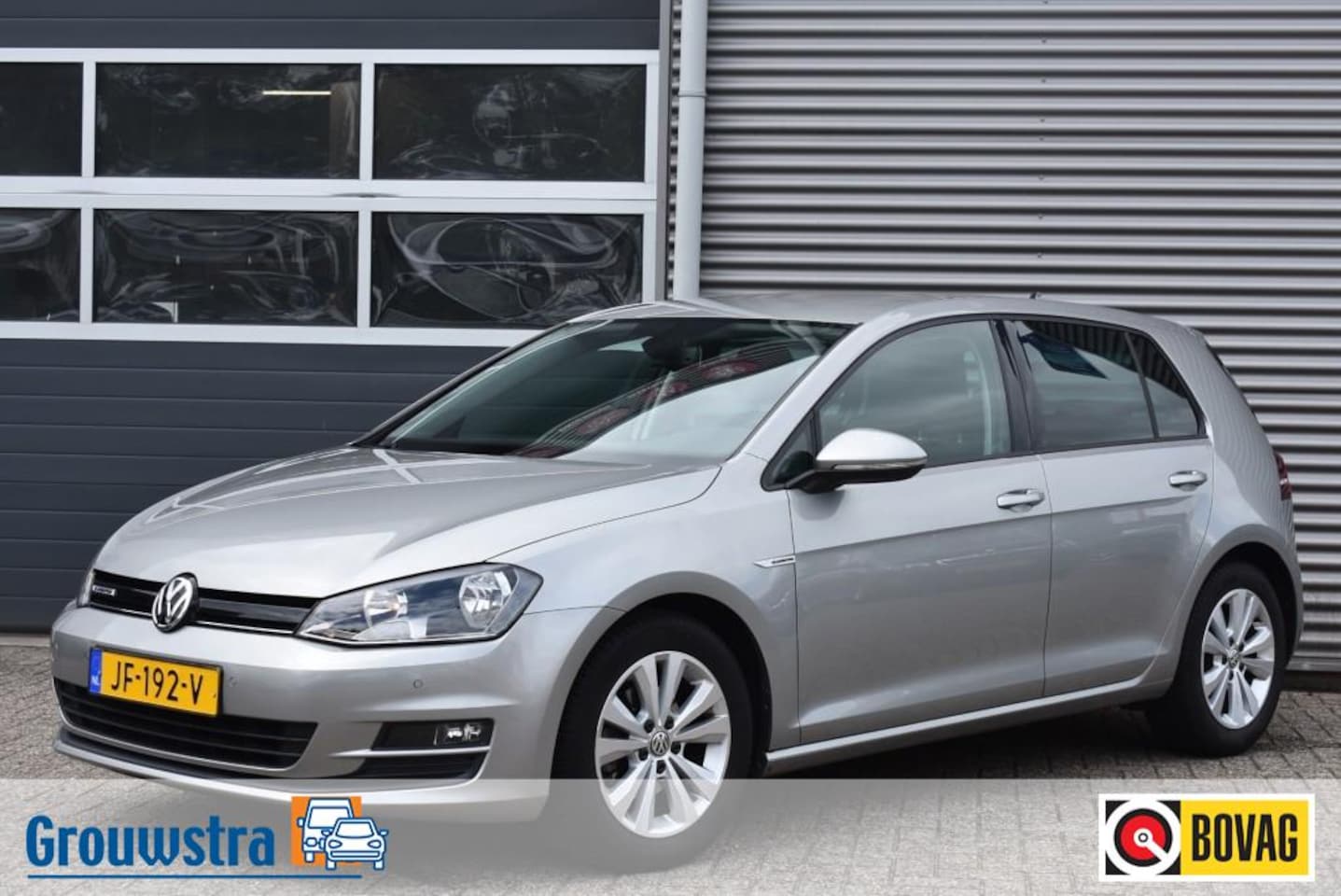 Volkswagen Golf - 1.0 TSI BNS ED. CON / APPLE CARPLAY / CLIMA / DEALER ONDERHOUDEN - AutoWereld.nl