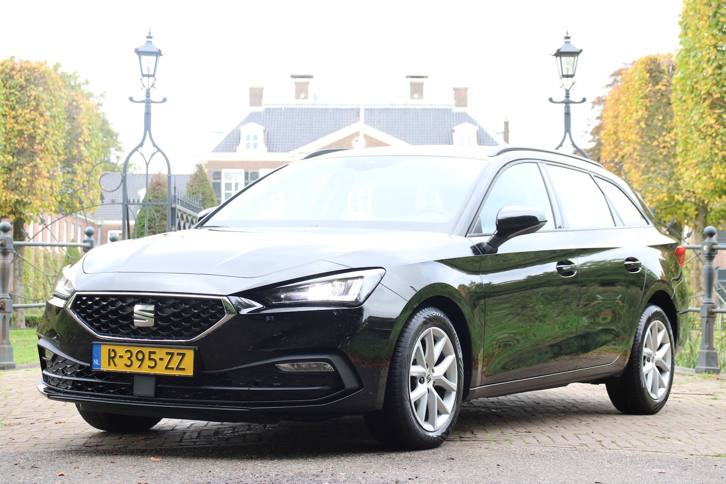 SEAT Leon Sportstourer - 1.0 TSI Reference | NL-AUTO! | 1 EIGENAAR! | CRUISE | LANE ASSIST | DEALER OH! | LED | CLI - AutoWereld.nl