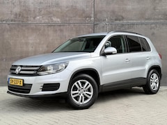 Volkswagen Tiguan - 1.4 TSI Comfort&Design Edition | NWE APK | Dealer onderhouden | Navigatie