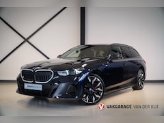 BMW 5-serie Touring - 550e xDrive M-Sport Pro | Panorama | M Sportonderstel Prof. | Comfort Zetels | Driving Ass