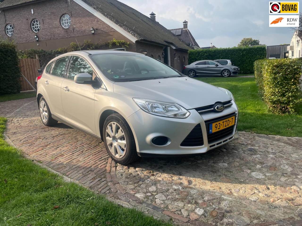 Ford Focus - 1.0 EcoBoost Lease Trend-Navi-PDC-Airco- - AutoWereld.nl