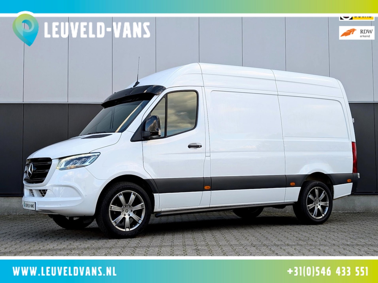 Mercedes-Benz Sprinter - 319 190PK AUTOMAAT M-BUX LED 3500KG TREKHAAK L2H2 CLIMATE CRUISE - AutoWereld.nl
