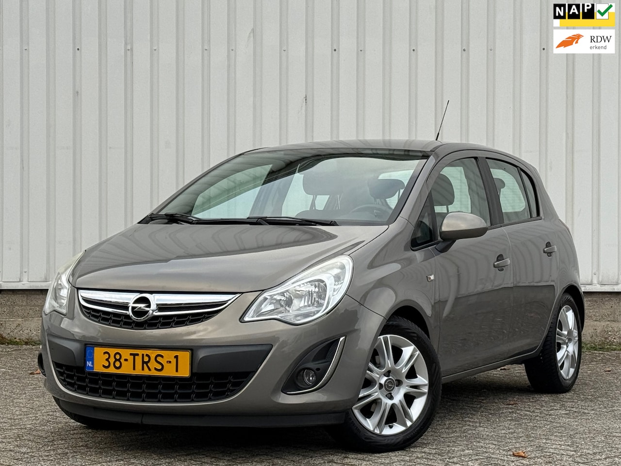 Opel Corsa - 1.4-16V Edition 2e Eigenaar,Trekhaak,Airco,Cruise,LMV,DealerOnderhouden,N.A.P!Apk tot 05-0 - AutoWereld.nl