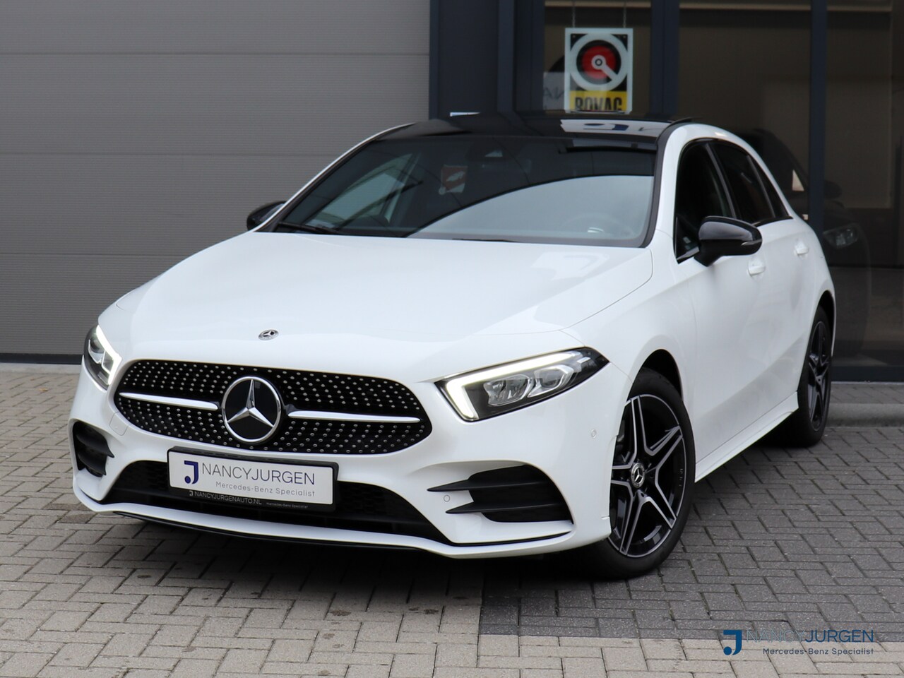 Mercedes-Benz A-klasse - 250 e AMG | 8G Aut | MBUX High End | Night | Pano | Thermatic | Apple Car Play/Android Aut - AutoWereld.nl
