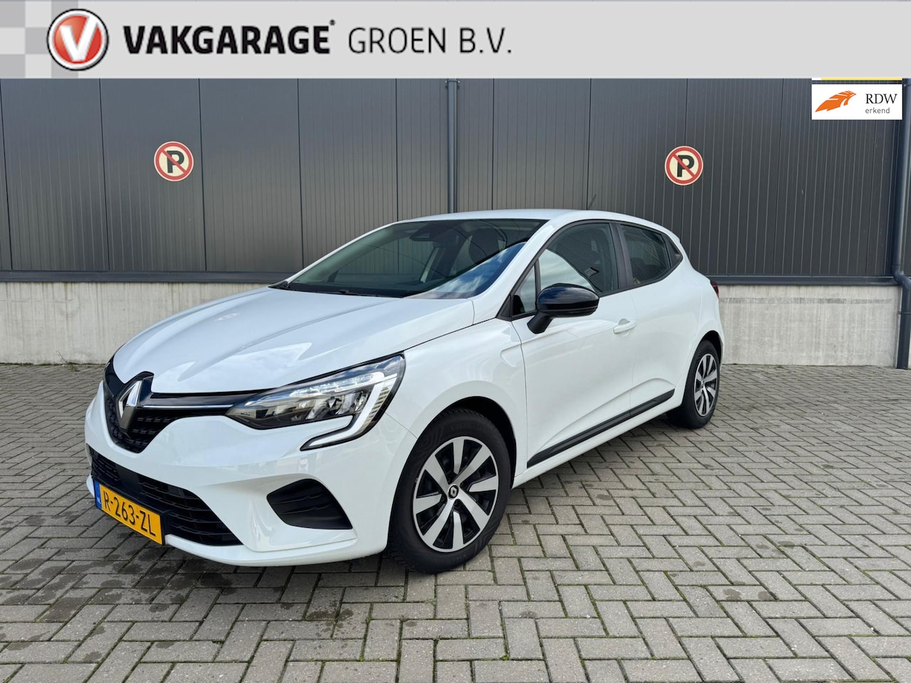 Renault Clio - 1.0 TCe 90 Equilibre / cruise / airco / PDC / L.M. velgen ! - AutoWereld.nl